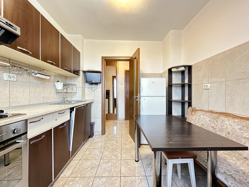 Bucur Obor. 3 camere 6 minute pe jos este Metroul, Bucur Obor! Loc de parcare!