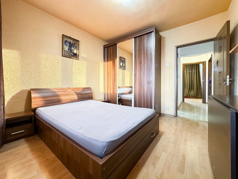 Bucur Obor. 3 camere 6 minute pe jos este Metroul, Bucur Obor! Loc de parcare!